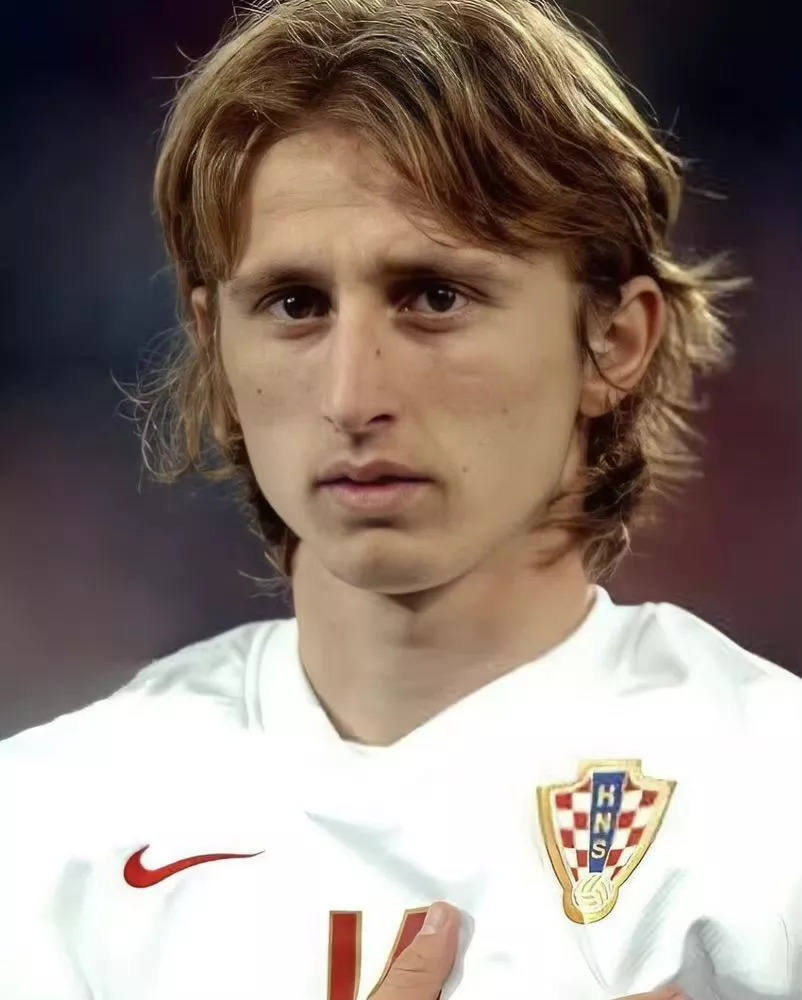 Luka Modric medium flow soccer player hairstyle