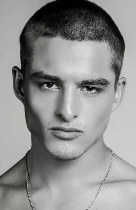 8 guard buzz cut