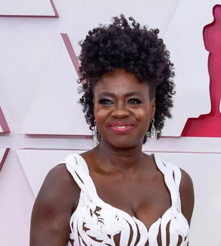 Viola Davis with Faux Hawks thick curls